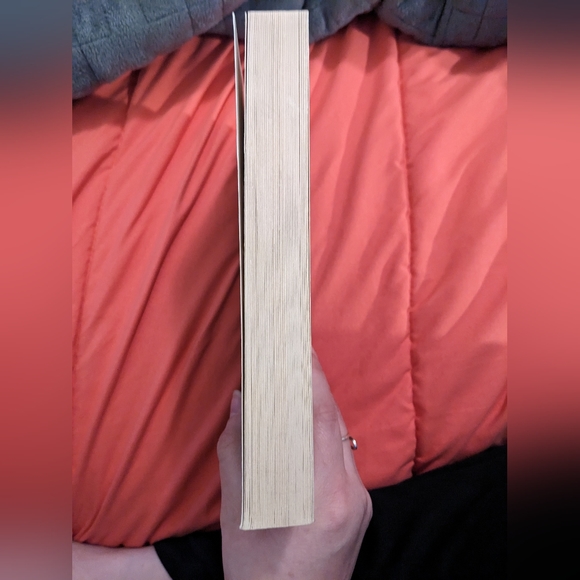 Book - The Road - Picture 4 of 4